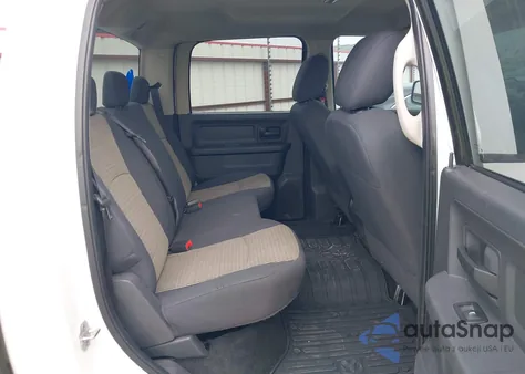 2010 Dodge Ram 1500 St z USA, uszkodzony, nr VIN 1D7RV1CT0AS187904